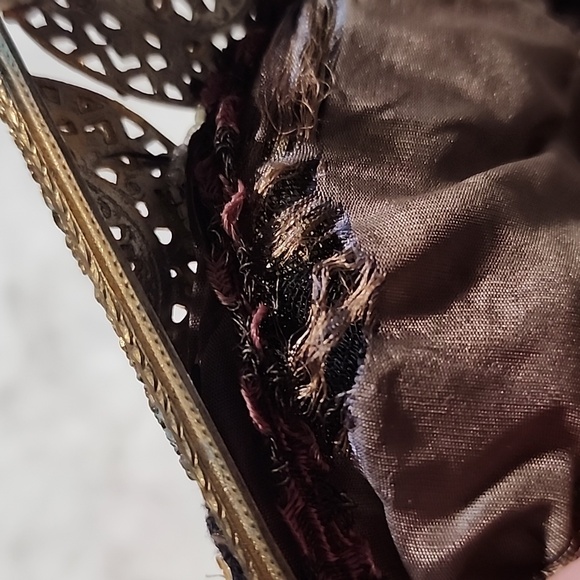 VINTAGE  BEADED HAND BAG. - Picture 10 of 10